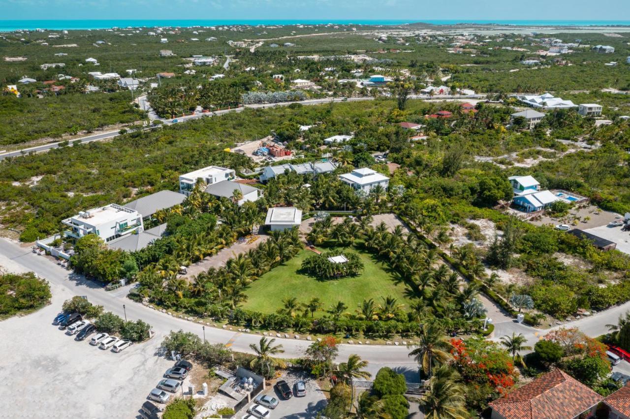 Hotel The Oasis At Grace Bay Extérieur photo
