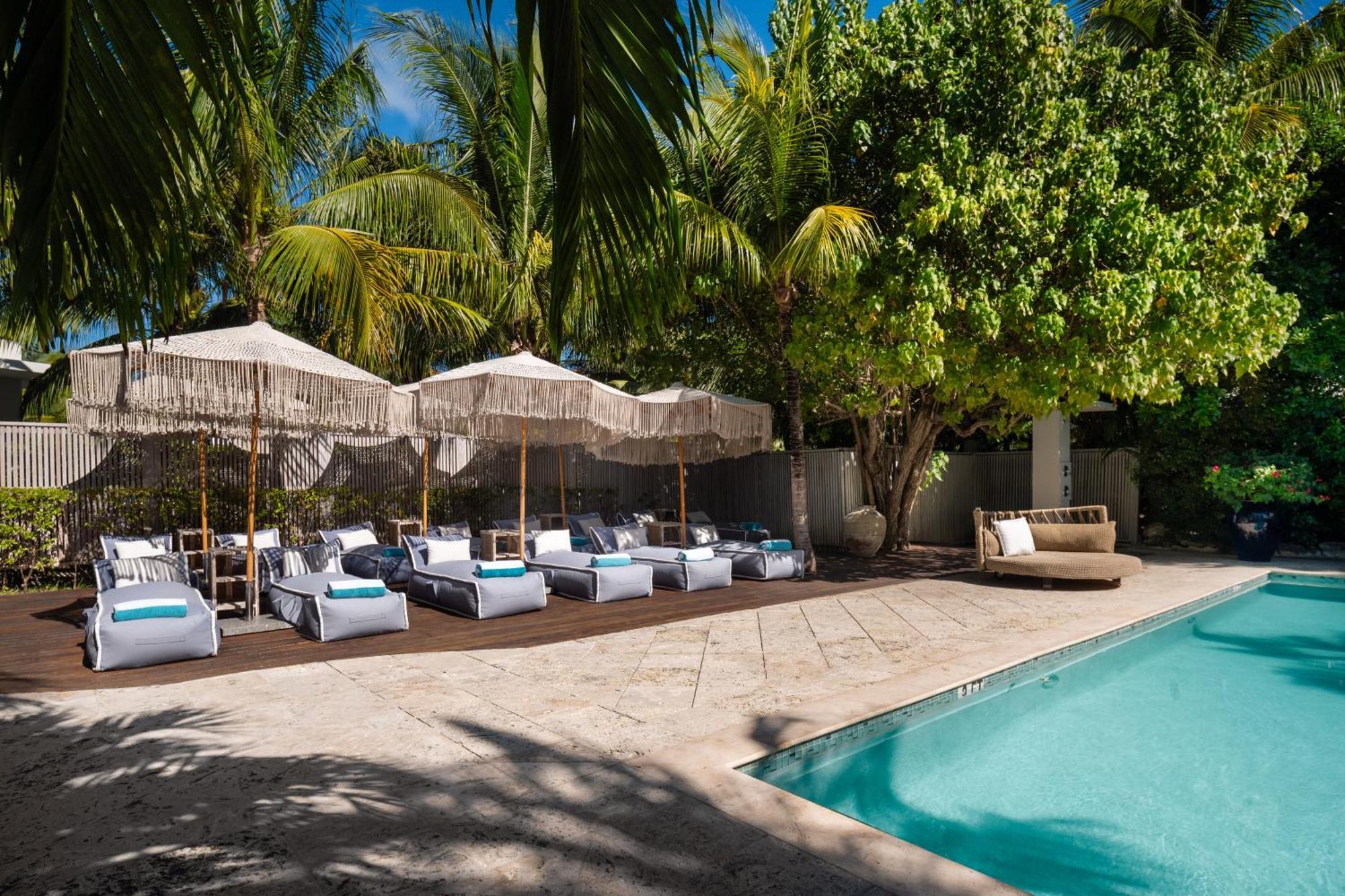 Hotel The Oasis At Grace Bay Extérieur photo